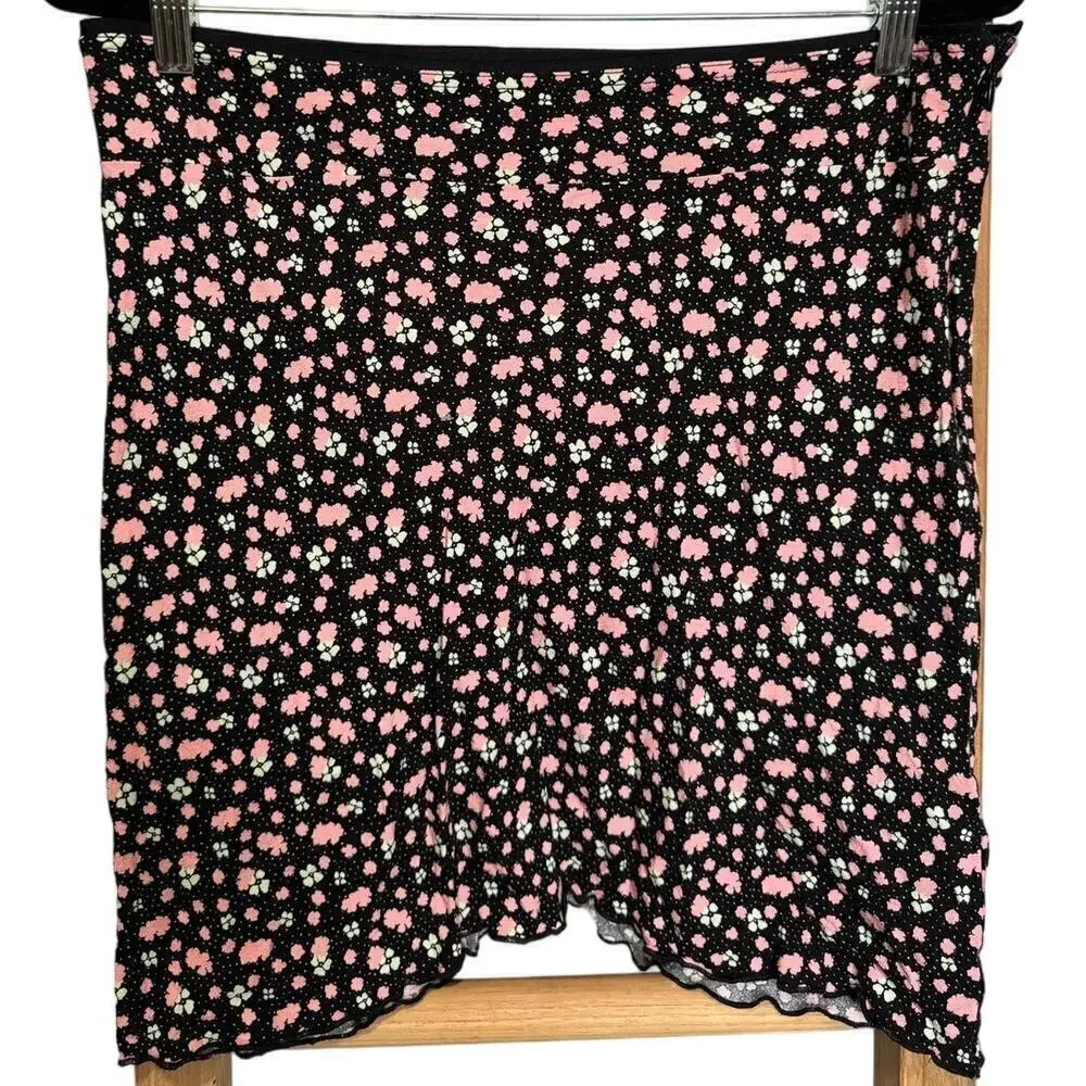 Free People IRL Floral Skirt Pull On Mid Rise Unlined Mini Black Pink Size 10